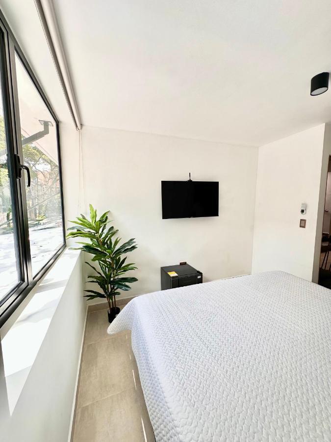 Comodas Y Modernas Con Bano Privado 2 Y 3 Personas En La 70 Laureles Estadio Apartment